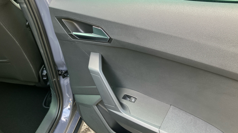 SEAT Arona 1.0 TSI 115 FR Black Edition 5dr Petrol Hatchback